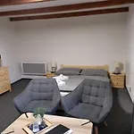 Wellness Koliba 招待所 Komorní Lhotka