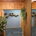 Wellness Koliba 招待所 Komorní Lhotka