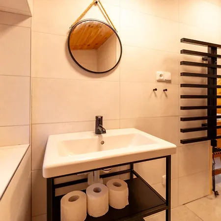 بيت ضيافة Wellness Koliba Komorní Lhotka