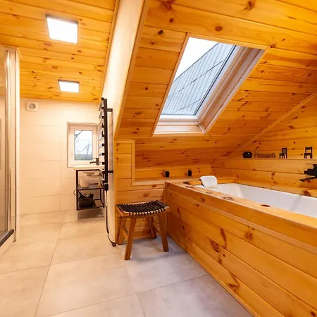 Wellness Koliba 4* Komorní Lhotka